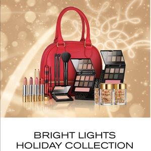 Elizabeth Arden Limited Edition Make Up Set!
